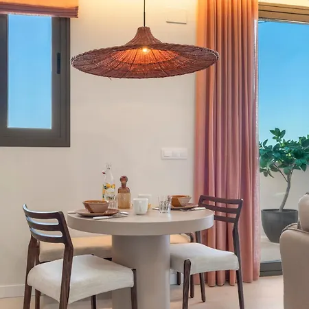 Elegante * Estepona